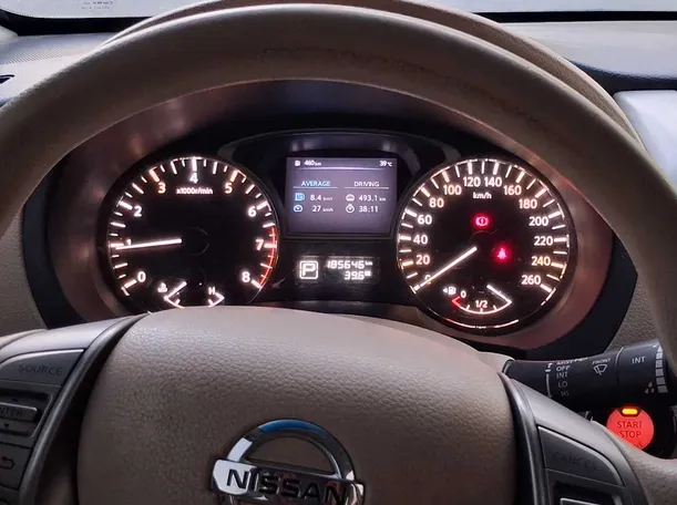 Car image 17