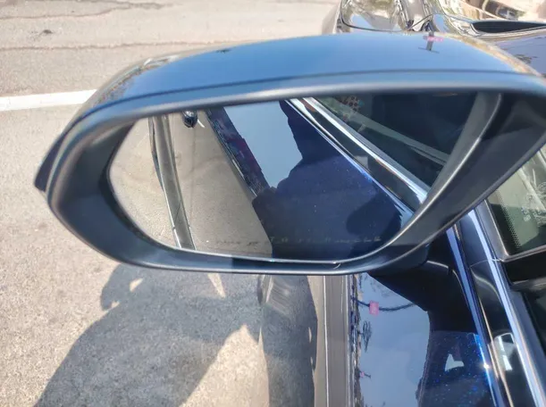 Car image 39