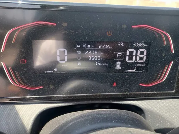 Car image 7