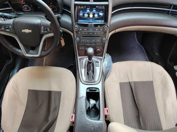 Car image 20
