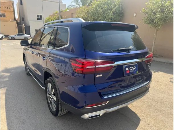 Car image 7