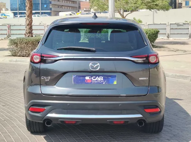 Car image 6