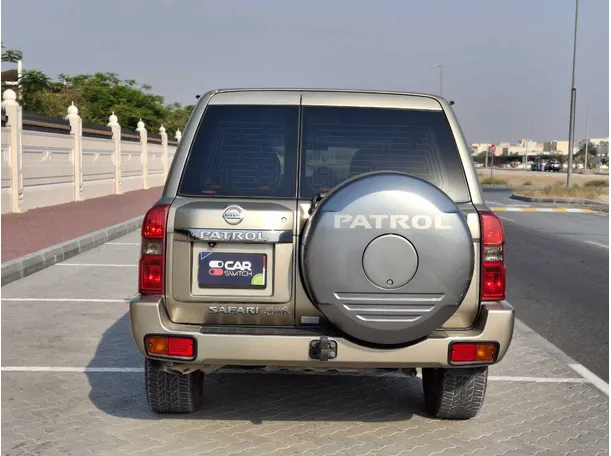 Car image 6
