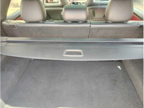 Car image 25