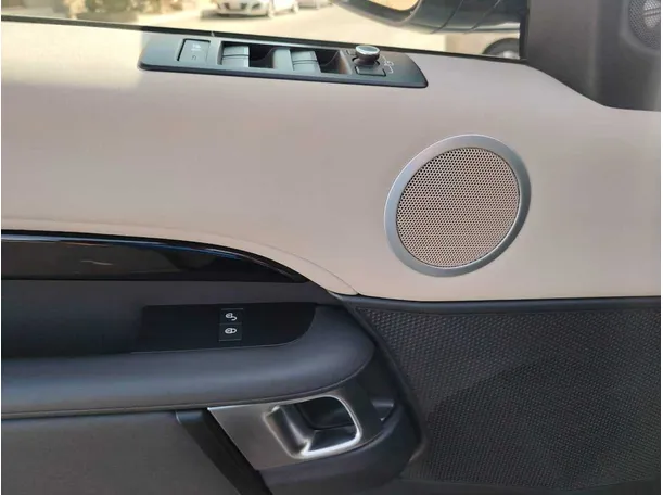 Car image 47