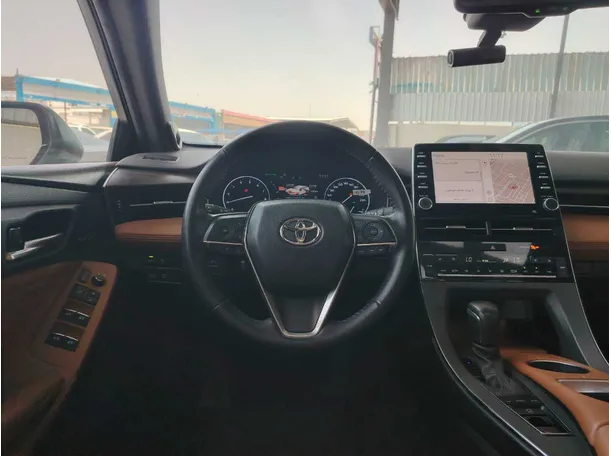 Car image 27