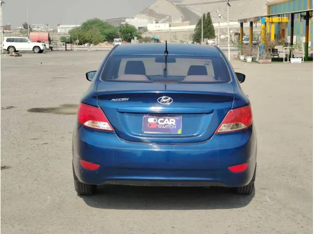 Car image 6