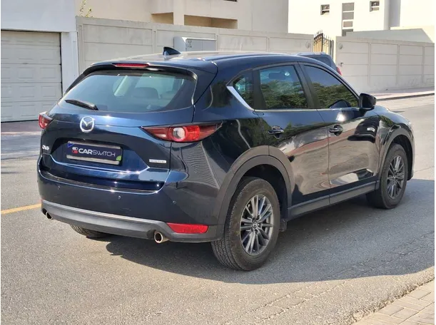 Car image 5