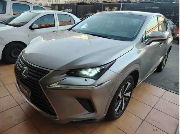 2020 لكزس NX300 في جدة