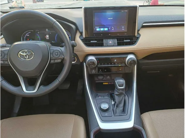 Car image 15