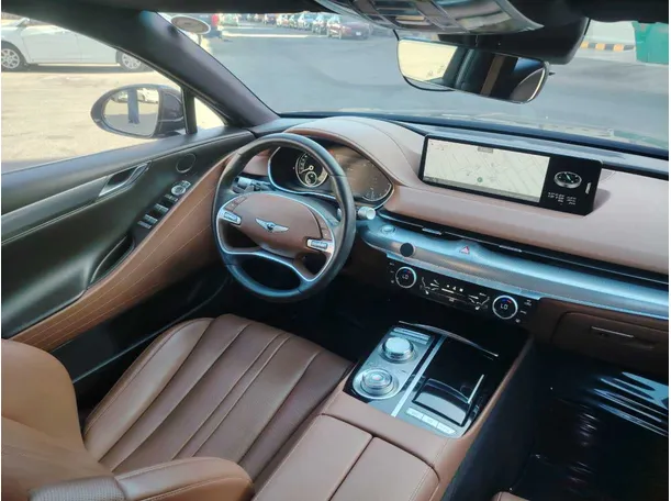 Car image 32