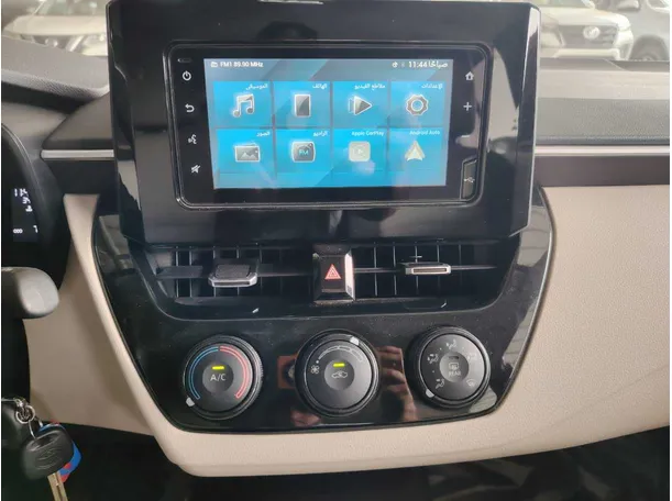 Car image 18