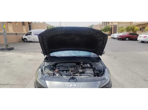 Car image 28