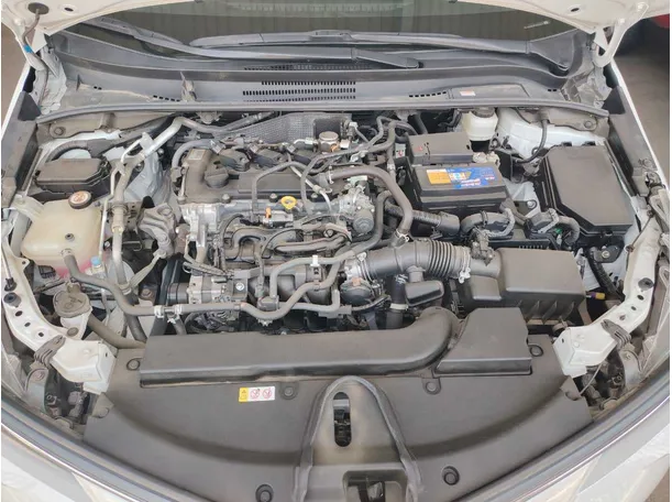 Car image 27