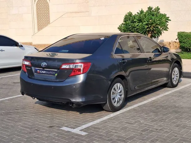 Car image 5