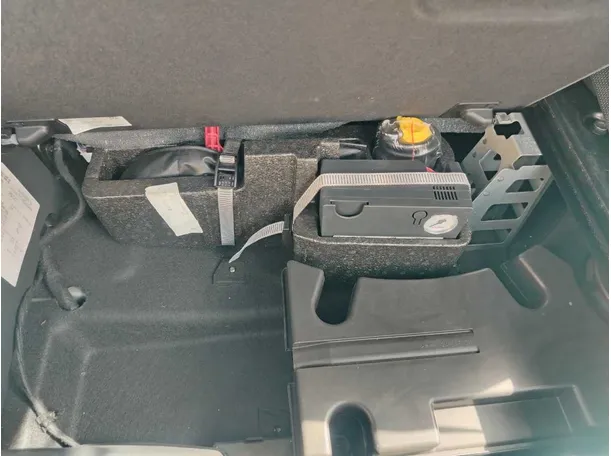 Car image 41