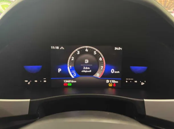 Car image 16