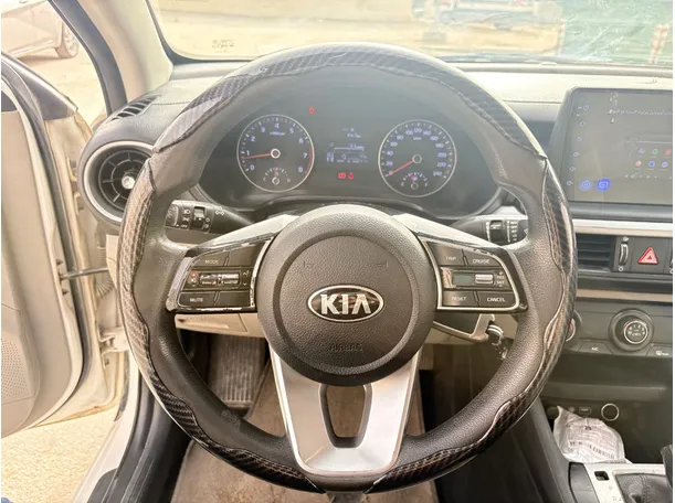 Car image 22
