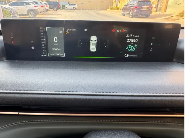 Car image 18