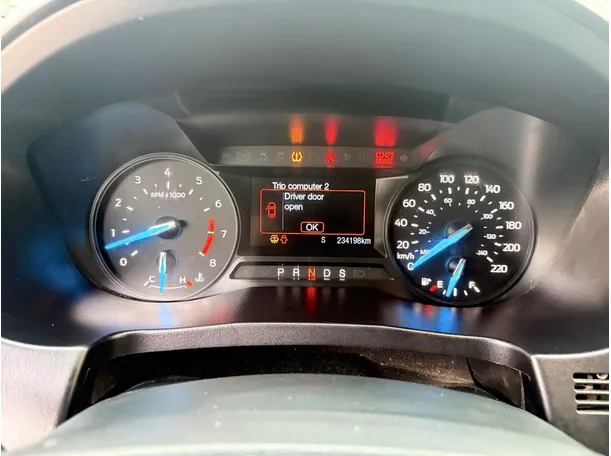 Car image 23