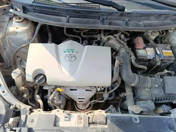 Car image 32