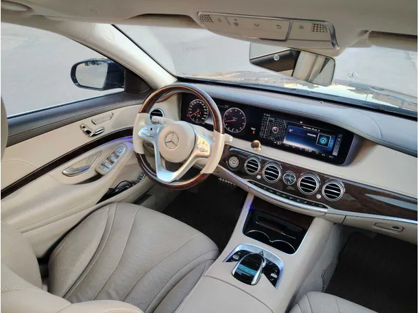 Car image 25
