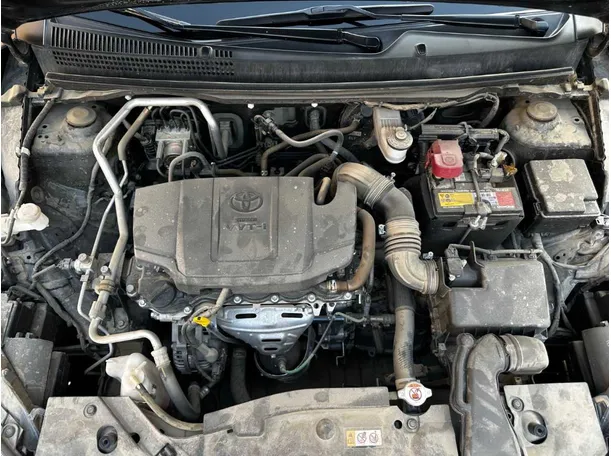Car image 24