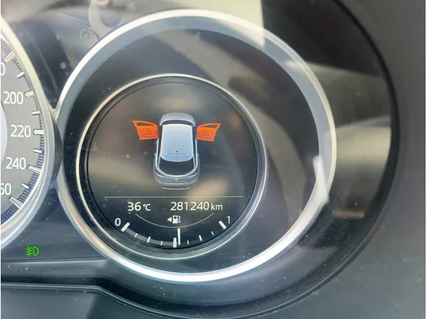 Car image 28