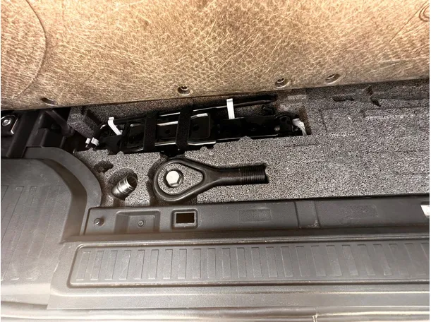 Car image 31
