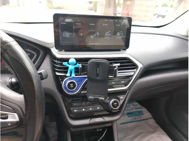 Car image 25