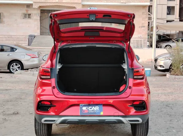 Car image 26