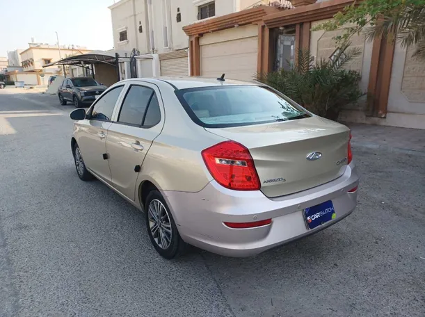 Car image 7