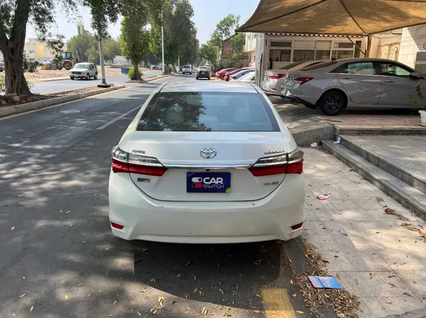Car image 6