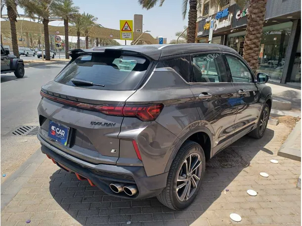 Car image 5
