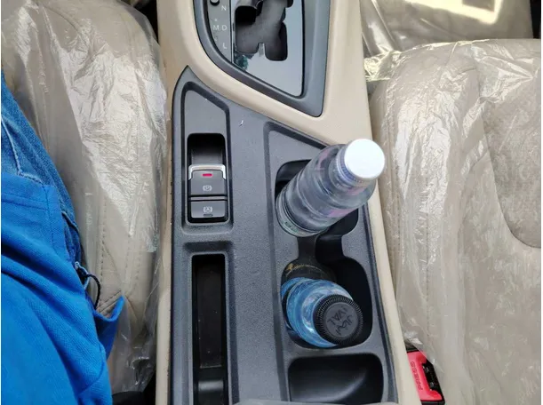 Car image 36