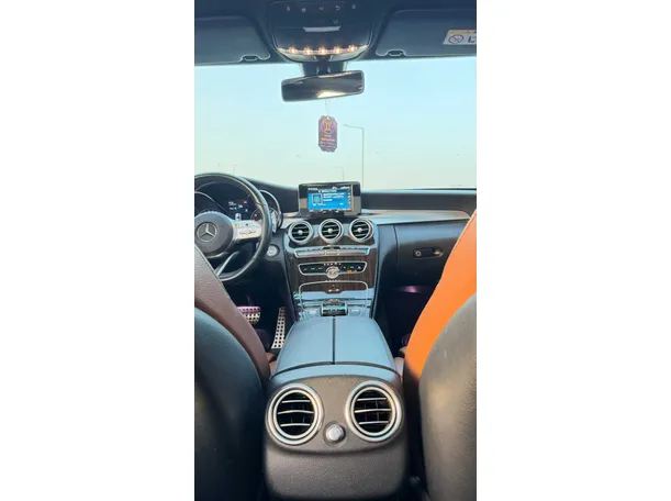 Car image 24