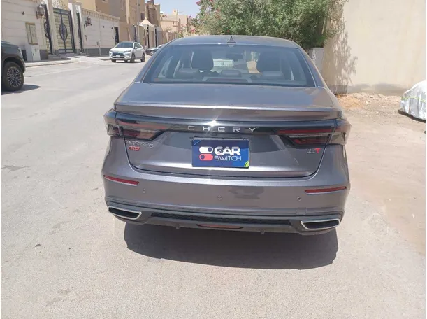 Car image 6