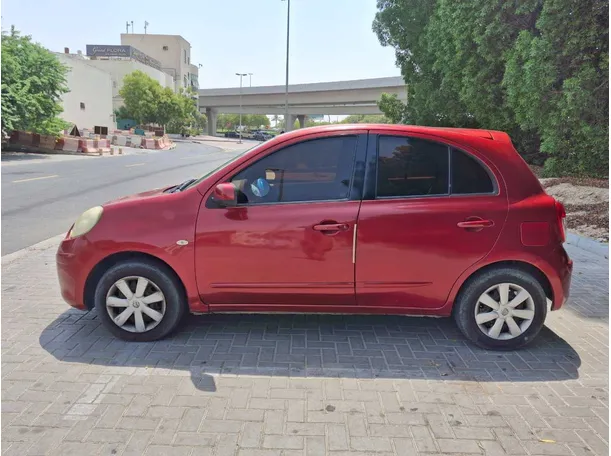 Car image 8