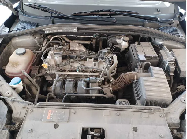 Car image 26