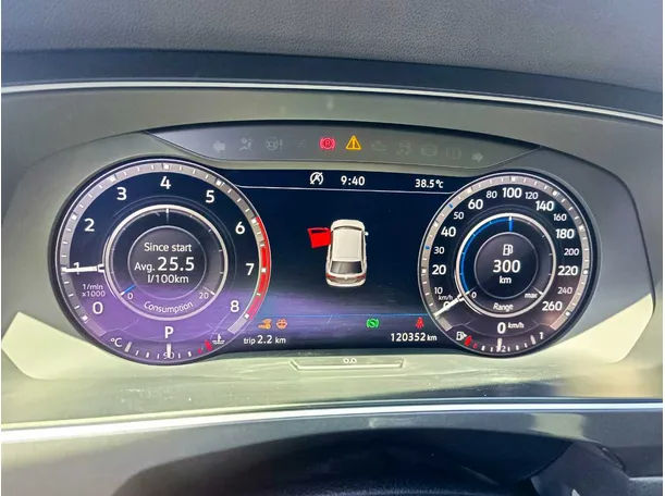 Car image 25