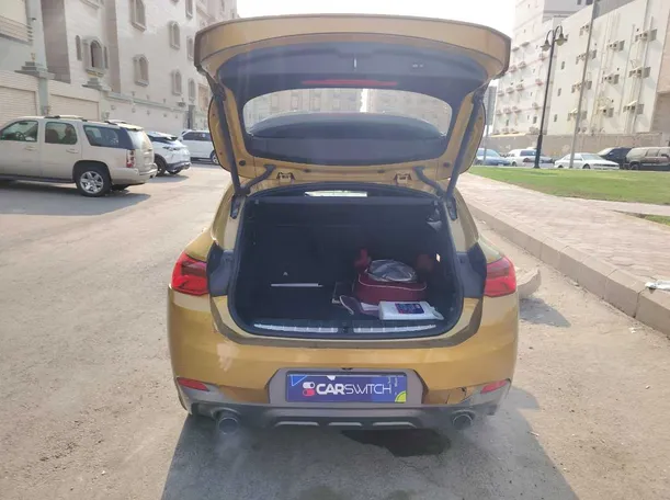 Car image 29