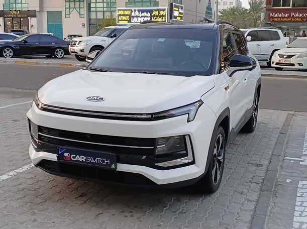 2023 JAC JS4 in Abu Dhabi