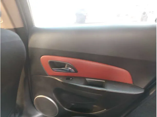 Car image 31