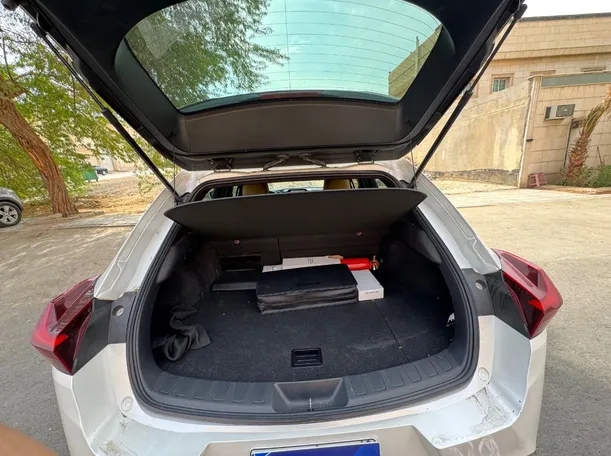 Car image 22