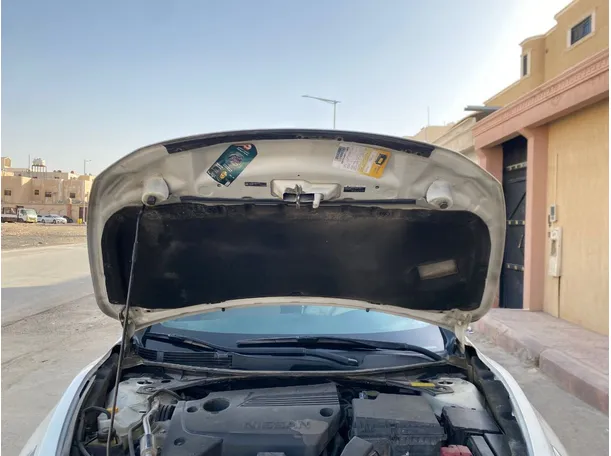 Car image 25