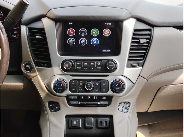 Car image 19