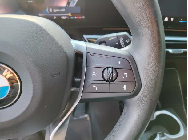 Car image 43