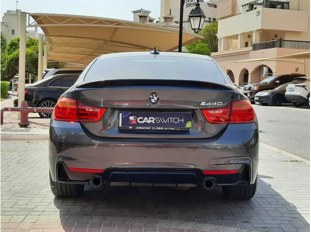 Car image 6