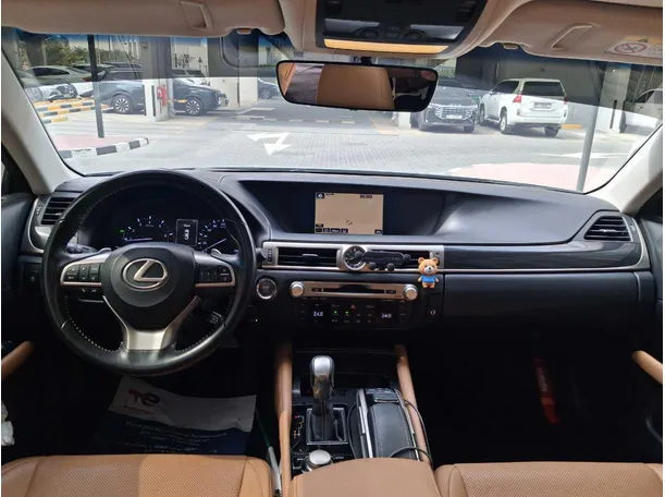 Car image 16