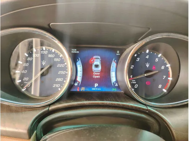 Car image 29